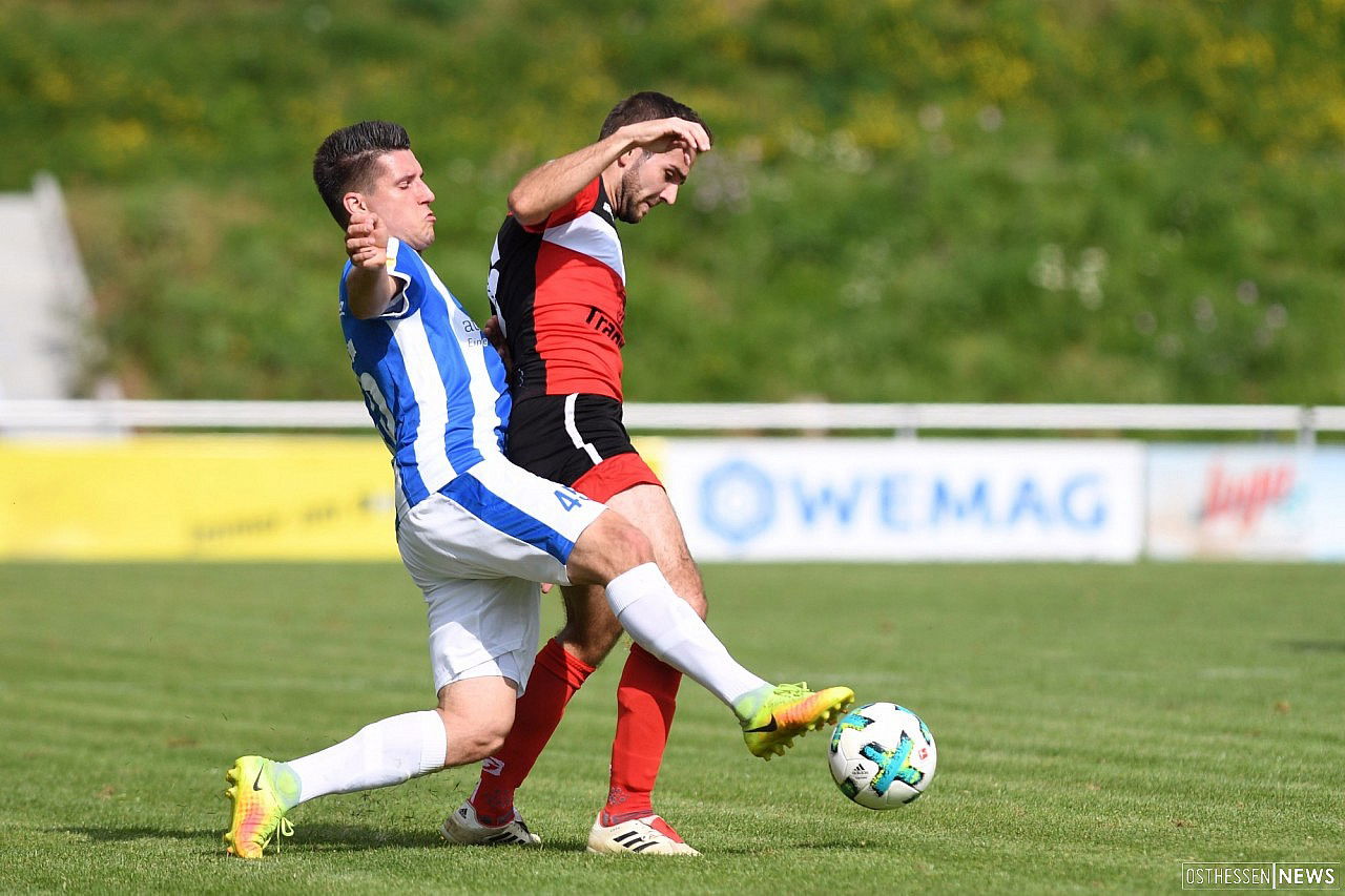 Im Stile Einer Spitzenmannschaft Frankfurt Spielt Aber Lehnerz Trifft