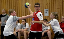 Profis zeigen den Handballern von Morgen, wie es geht