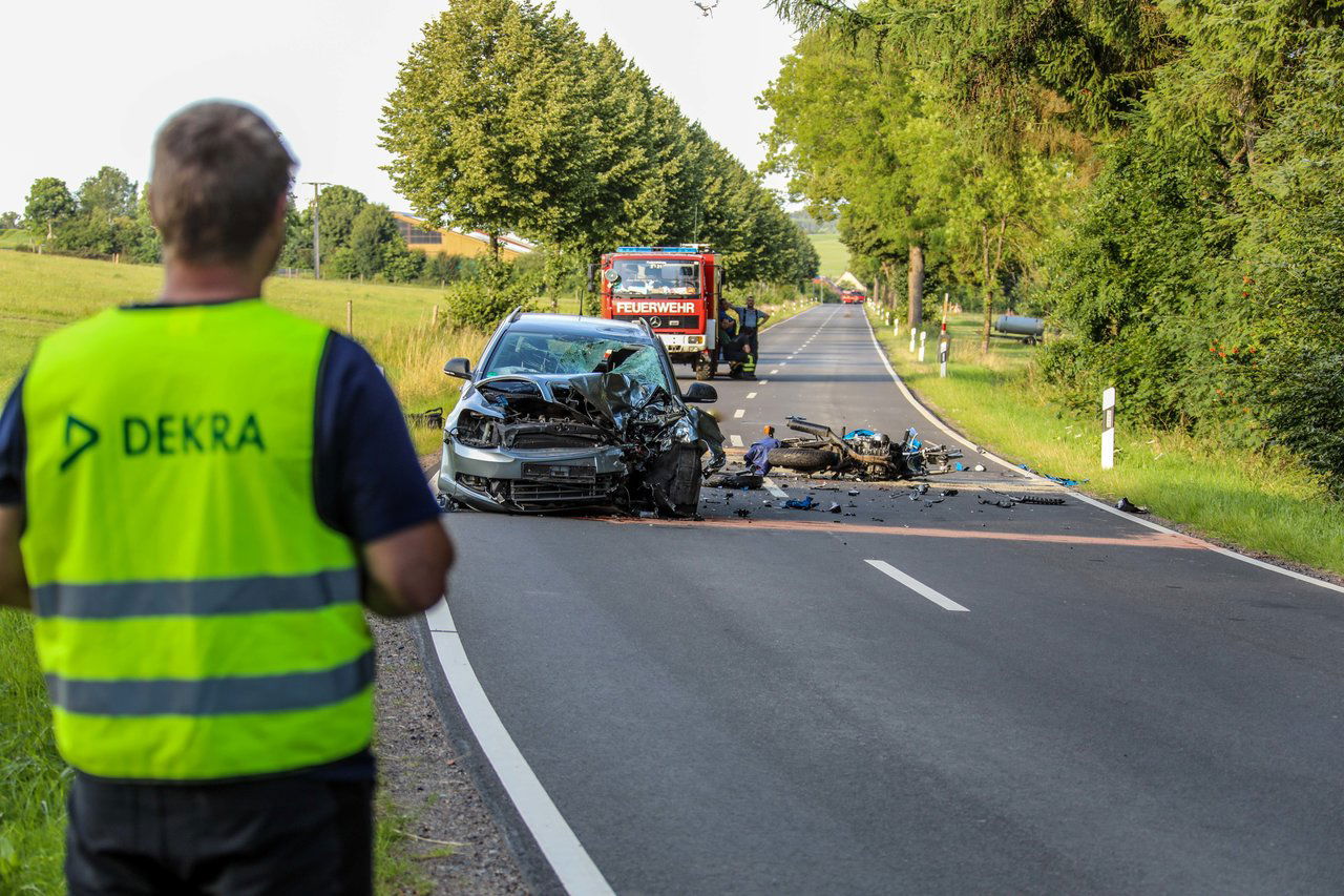 Tödlicher Verkehrsunfall Zwischen Metzlos Und Nieder-Moos - Osthessen|News