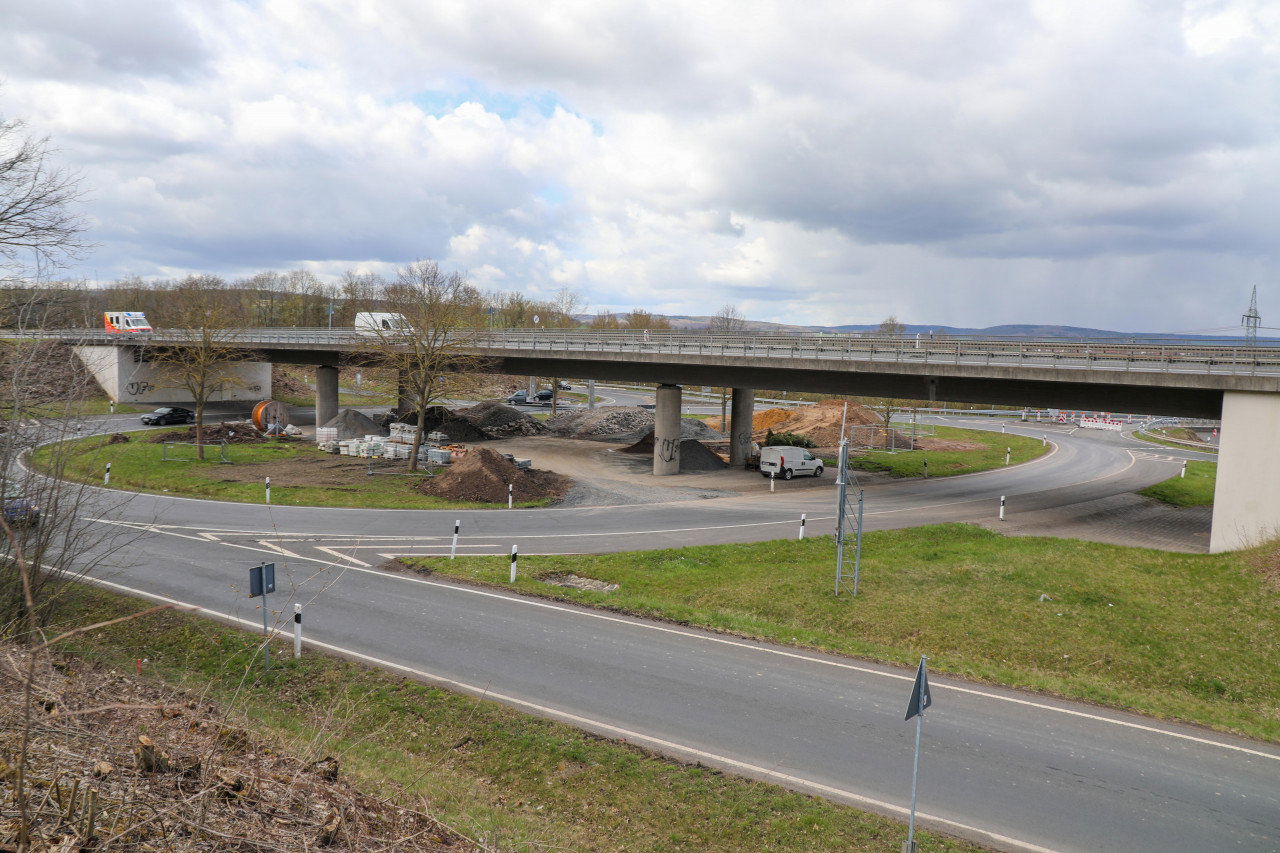 Brückeninstandsetzung Auf Der B 27 Beim Bronnzeller Kreisel - Osthessen ...