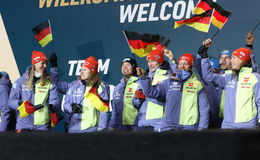 Biathlon-Weltmeisterschaft vor 4.500 begeisterten Fans eröffnet - Bilderserie