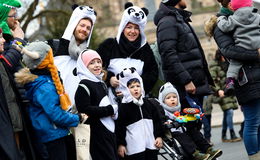 Kunterbuntes Spektakel für die Mini-Narren: Kinderumzug bricht alle Rekorde!