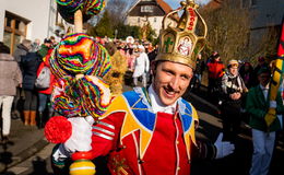 Legendärer Rosenmontagszug  lockt tausende Besucher