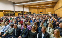 "Es geht um unsere Zukunft!" - BI Neuhof bringt den Stein ins Rollen