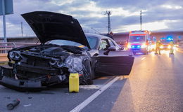 Zwei Fahrzeuge kollidieren auf der A 3 - Insassen leicht verletzt