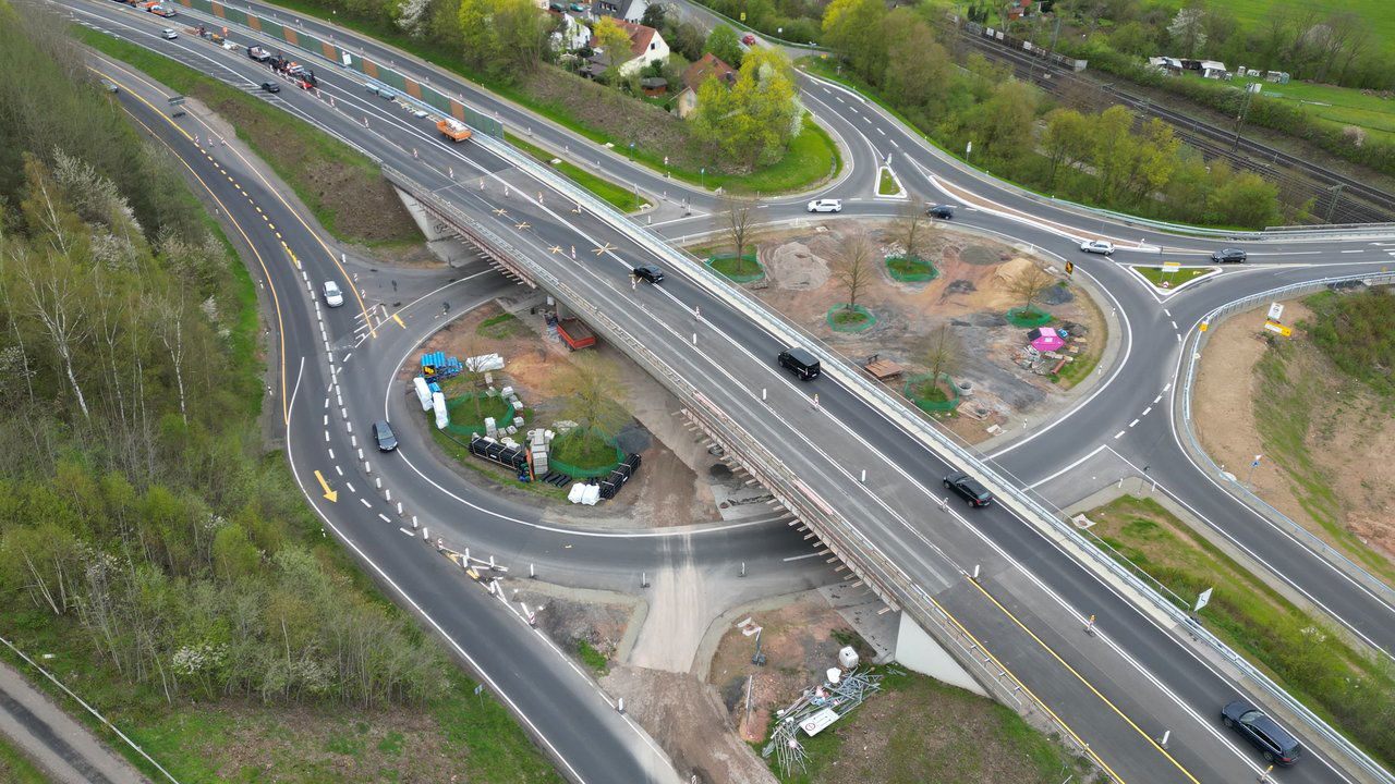 Bronnzeller Kreisel: Alle Fahrtrichtungen Wieder Frei - Osthessen|News