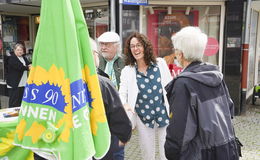 Ministerin Angela Dorn am Wochenmarkt über Abgucken und Kommunikation