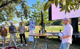 Gründerteams aus Fulda stellen sich auf der Streuobstwiese vor