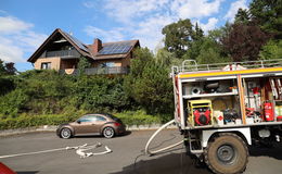 Fernseher fängt Feuer: Zimmerbrand in Mühlbach am Nachmittag