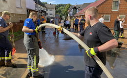 Schreck am Samstagmorgen: Schlamm wälzt sich durch Gersdorf