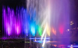 Wasserspiele und Höhenfeuerwerk als Highlights des diesjährigen Lichterfestes