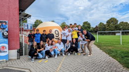 Schüler des Wigbertgymnasiums schnuppern beim Pool-Billard in Johannesberg