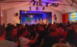 Heath Anglz begeistern: 350 Feiernde am Rocktoberfest