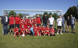 Am Sportplatz in Hausen wird wieder gekickt