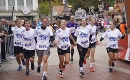 Lollslauf begeistert: Super-Stimmung bei den rund 3.700 Läufern