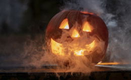 Autofahrer sollten an Halloween besonders aufmerksam sein