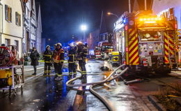 Übergriff der Flammen aus Wohnhaus verhindert - Keine Verletzten