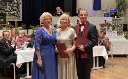 Annette und Dirk Andrä mit Ehrennadeln ausgezeichnet