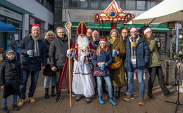 Lions Adventsmarkt auf dem IHK Vorplatz - Erlös für "Gemeinsam leben"