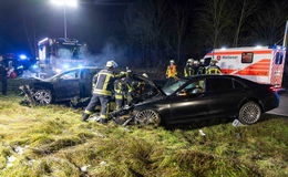 Ersthelfer agieren bei schwerem Unfall auf der B254 bei Bimbach vorbildlich