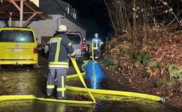 Starke Rauchentwicklung in der Küche: Feuerwehr löscht Schwelbrand