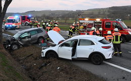 Schwerer Verkehrsunfall mit drei Fahrzeugen: B27 wieder freigegeben