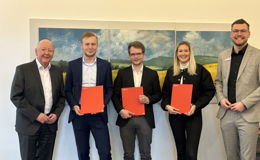 Vier Auszubildende der Sparkasse Bad Hersfeld-Rotenburg feiern Meilenstein