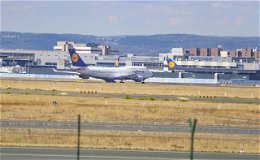 Streik des Sicherheitspersonals am Flughafen: Passagierkontrollstellen dicht