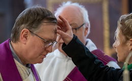 Aschekreuz "to go" - auch im hektischen Alltag Zeit für die Segnung finden