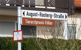 Gemeinde lässt abstimmen, ob August-Rosterg-Straße umbenannt werden soll
