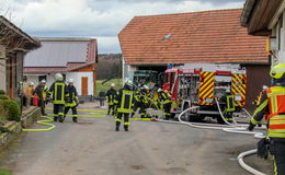 Dachstuhlbrand - Rauchentwicklung bereits aus der Ferne sichtbar