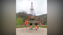 Neues Highlight auf dem Mehrgenerationenspielplatz im Heienbachtal