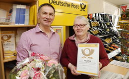 Birgit Hannawald ist seit 30 Jahren treue Filialpartnerin der Deutschen Post