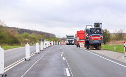 Bauarbeiten verlagert - ab Montag soll der Verkehr auf der B27 wieder rollen