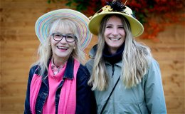 "Wer trägt den schönsten Hut?" - Fürstliches Gartenfest gestartet