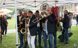 Dauerregen vermiest die Stimmung nicht - Von Musical bis New-Orleans-Jazz