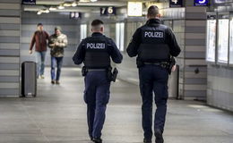 Tödliches Unglück in Unterfranken: Zwei Männer vom Zug erfasst