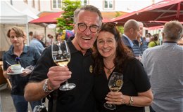 Perfekter Abend! Rotary-Weinfest am Kloster Frauenberg lockt viele Besucher