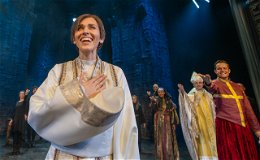 "Die Päpstin" kehrt zurück in die Domstadt: Nach der Premiere kommt die Feier