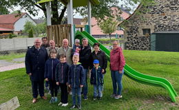 Neuer Spielturm im Ortsteil Elbenrod eingeweiht