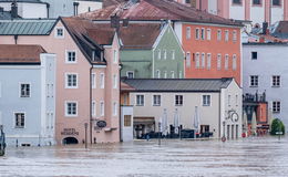 Hochwassersituation: Wasserstände sinken teils, Lage bleibt gespannt