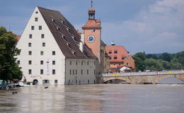 Bange Stunden an der Donau - Weitere Tote in Bayern entdeckt