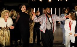 Premierengäste feiern ihre Festspiele - Plaudern über Brecht und mehr