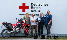 Zwölf Motorradhelme für die Übungsarbeit des DRK Hersfeld-Rotenburg