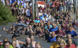 Gewinnen Sie 3x2 Freistarts für den Red Castle Run in Rotenburg a.d. Fulda