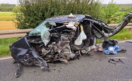 Schwerer Unfall nahe Bimbach: 19-Jähriger lebensgefährlich verletzt