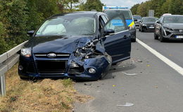 Crash auf der B27: Auffahrunfall bei der Abfahrt Löschenrod