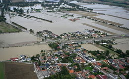 Überschwemmungen in Deutschland - Regen über Polen zieht ab