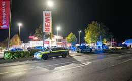 Mann mit Messer im Rewe - SEK im Einsatz