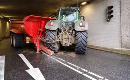 Weimarer-Tunnel wieder frei - Anhänger löst sich von Traktor